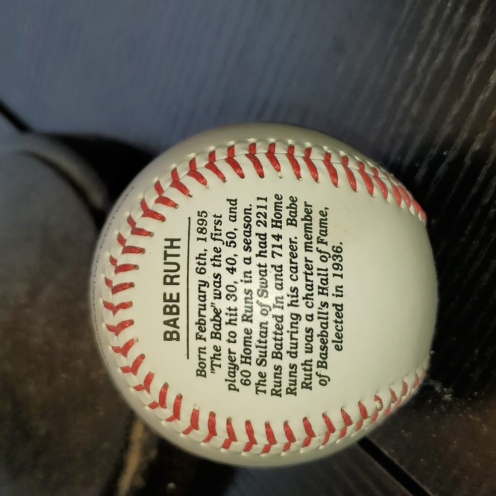 BABE RUTH COMMEMORATIVE EDITION BASEBALL - Picture 3 of 3